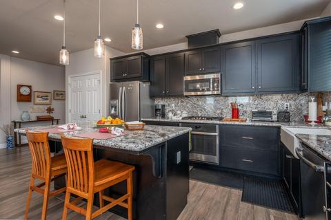 1046 Lindsay Ln, Clovis, CA 93619 photo 15