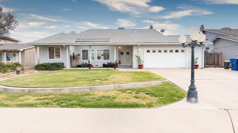 751 Cedar Ln, Lemoore, CA 93245 photo 3
