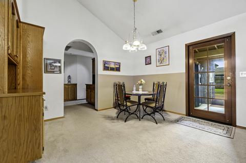 547 E Ferguson Ct, Visalia, CA 93292 photo 9