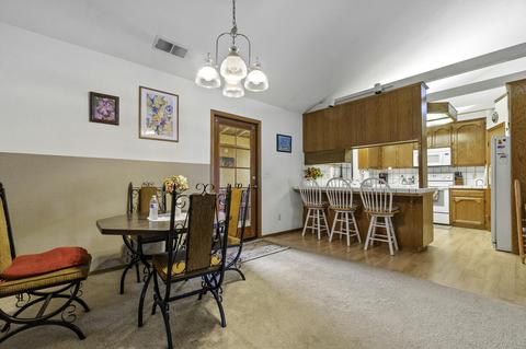 547 E Ferguson Ct, Visalia, CA 93292 photo 8