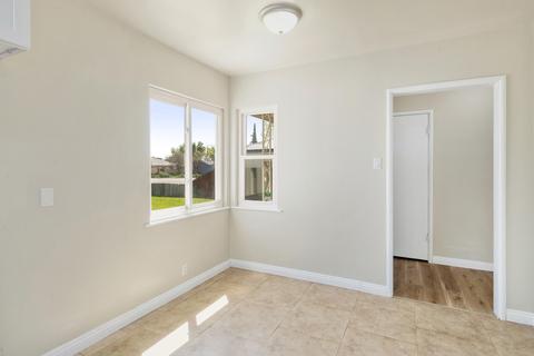 904 E Cypress Ave, Visalia, CA 93292 photo 6