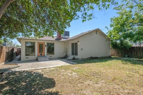 904 E Cypress Ave, Visalia, CA 93292 photo 14