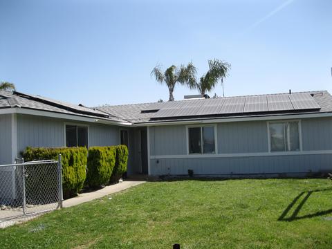 1425 E Colleen Ct, Tulare, CA 93274