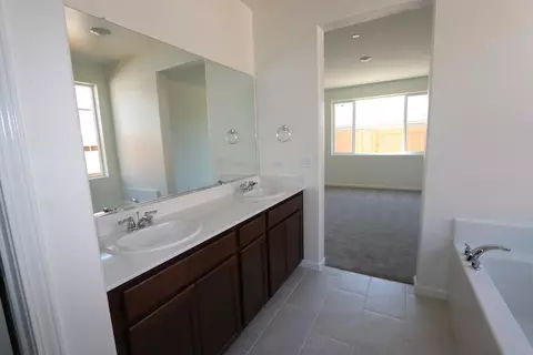 3529 E Harter Ave, Visalia, CA 93292 photo 9