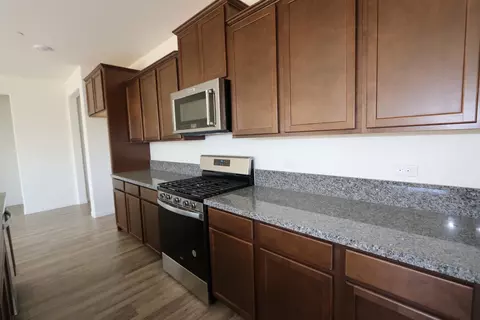 3529 E Harter Ave, Visalia, CA 93292 photo 3