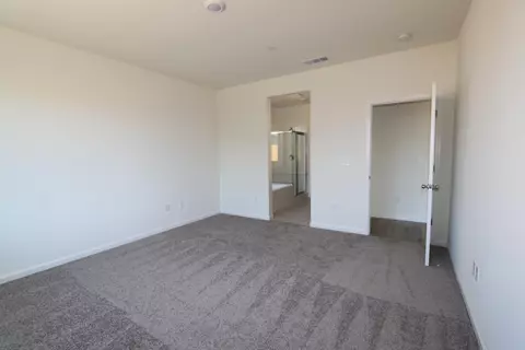 3529 E Harter Ave, Visalia, CA 93292 photo 8