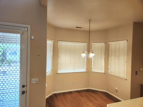 1503 S Exeter Ct, Visalia, CA 93292 photo 28