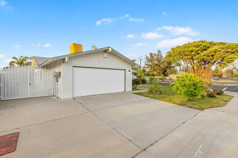 1791 Holland Ave, Clovis, CA 93611 photo 3