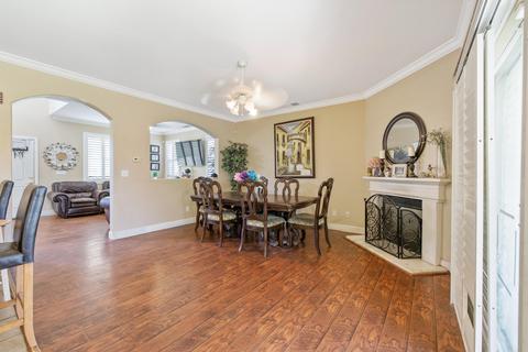 4027 E Hillcrest Ave, Visalia, CA 93292 photo 8