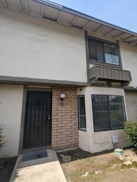 4757 N Woodrow Ave, Fresno, CA 93726