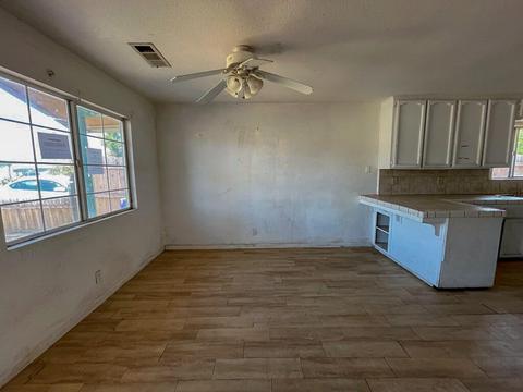 240 S Orange Ave, Exeter, CA 93221 photo 4