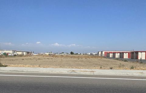 1152 N Plaza Dr, Visalia, CA 93291