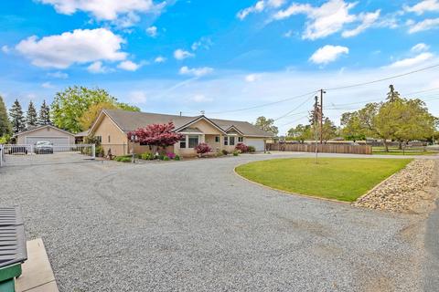 15939 Avenue 320, Ivanhoe, CA 93235 photo 3