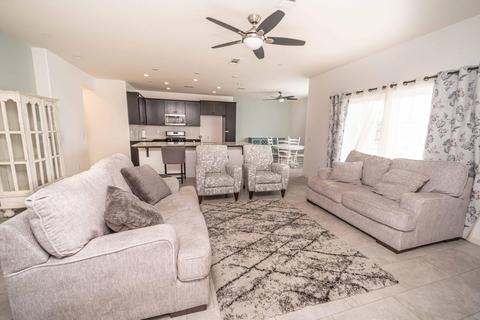 724 E Copper Ave, Visalia, CA 93292 photo 4