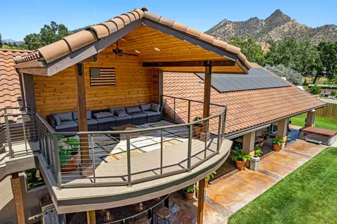 Exterior - 40863 Sierra Dr #D, Three Rivers, CA 93271 photo 17 of 36