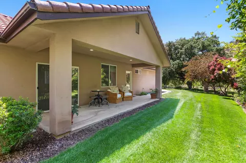 Exterior - 40863 Sierra Dr #D, Three Rivers, CA 93271 photo 14 of 36