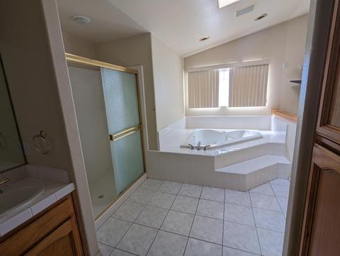 1821 E Burton Ave, Tulare, CA 93274 photo 28