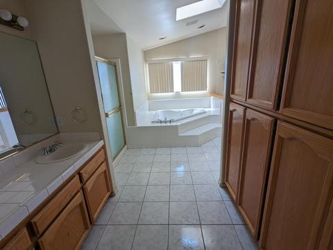 1821 E Burton Ave, Tulare, CA 93274 photo 29