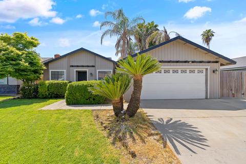 1379 E Brea Ave, Tulare, CA 93274 photo 2