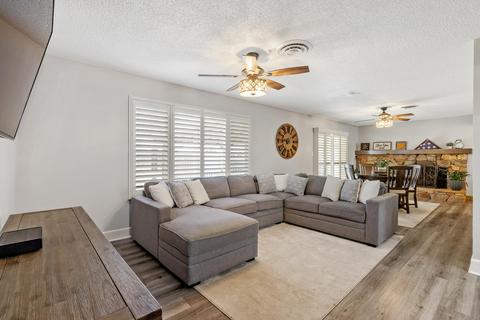 414 E Sycamore Dr, Hanford, CA 93230 photo 21
