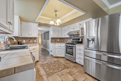 414 E Sycamore Dr, Hanford, CA 93230 photo 12
