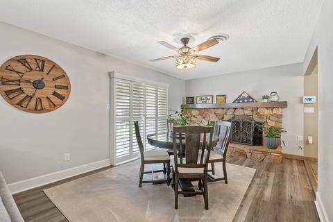 414 E Sycamore Dr, Hanford, CA 93230 photo 18