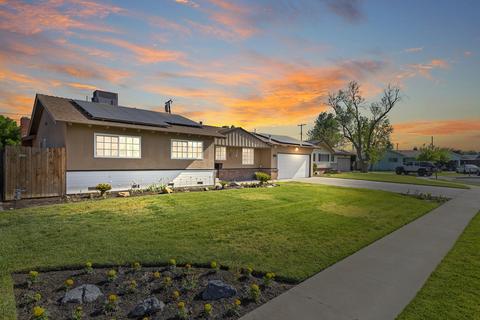 414 E Sycamore Dr, Hanford, CA 93230 photo 3