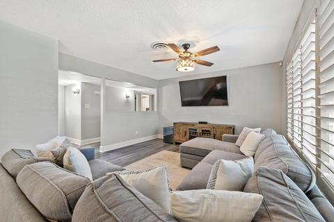 414 E Sycamore Dr, Hanford, CA 93230 photo 20