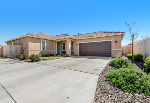 4526 W Flagstaff Ave, Visalia, CA 93291