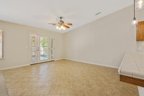 1813 Sutter Cir, Tulare, CA 93274 photo 13
