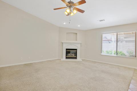1813 Sutter Cir, Tulare, CA 93274 photo 9
