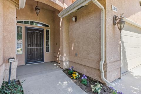 1813 Sutter Cir, Tulare, CA 93274 photo 4