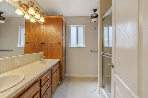 1813 Sutter Cir, Tulare, CA 93274 photo 37