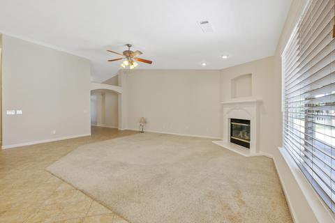 1813 Sutter Cir, Tulare, CA 93274 photo 11