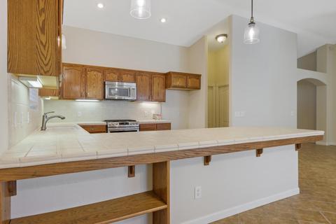 1813 Sutter Cir, Tulare, CA 93274 photo 16