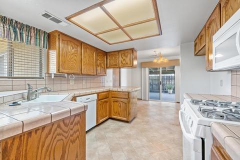 623 Moore Cir, Exeter, CA 93221 photo 7