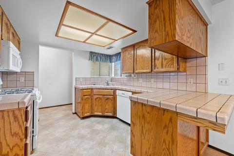 623 Moore Cir, Exeter, CA 93221 photo 8