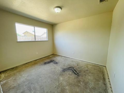 1835 E Seeger Ct, Visalia, CA 93292 photo 14