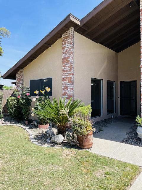 1835 E Seeger Ct, Visalia, CA 93292 photo 3