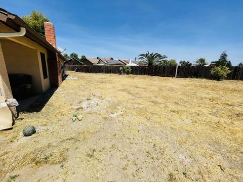 1835 E Seeger Ct, Visalia, CA 93292 photo 16