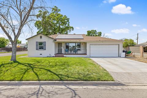 1400 N East St, Hanford, CA 93230