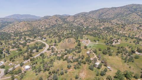 Feather Lane, Squaw Valley, CA 93675 photo 2