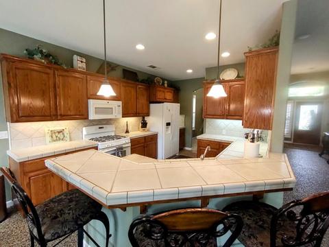 3533 E Howard Ave, Visalia, CA 93292 photo 11