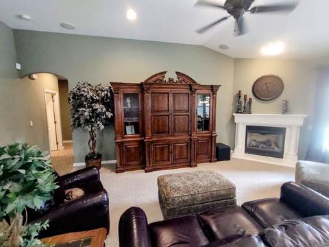 3533 E Howard Ave, Visalia, CA 93292 photo 8