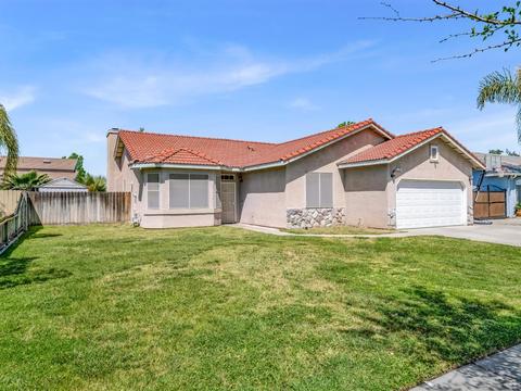 1125 E Cinnamon Dr, Lemoore, CA 93245 photo 3