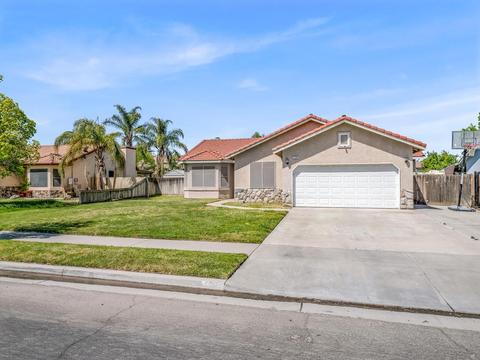 1125 E Cinnamon Dr, Lemoore, CA 93245 photo 2