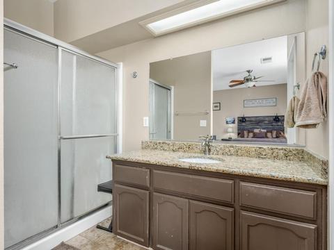 1125 E Cinnamon Dr, Lemoore, CA 93245 photo 16