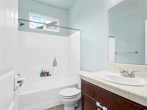 883 Legacy Dr, Lemoore, CA 93245 photo 13