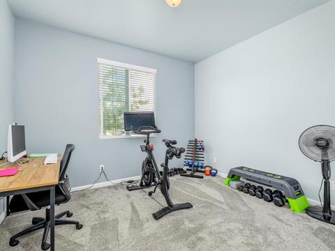 883 Legacy Dr, Lemoore, CA 93245 photo 11