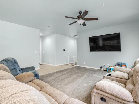 883 Legacy Dr, Lemoore, CA 93245 photo 3